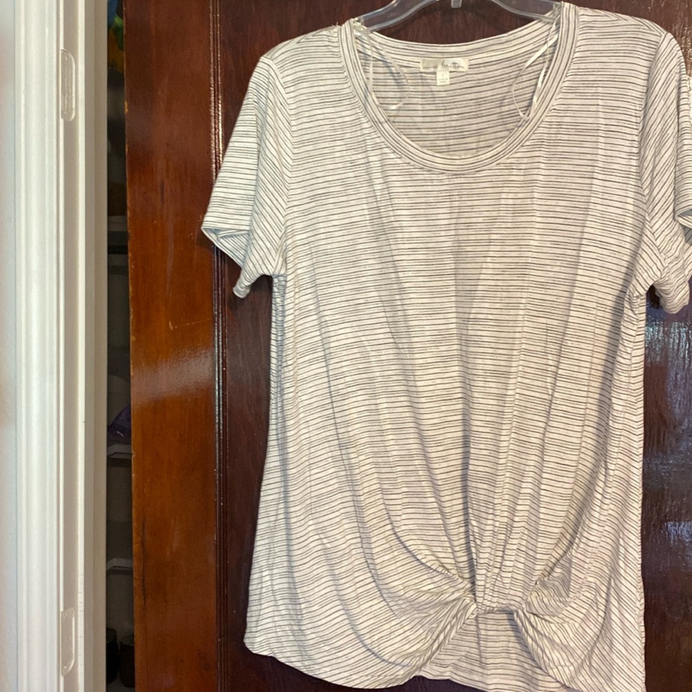 Short sleeve summer top